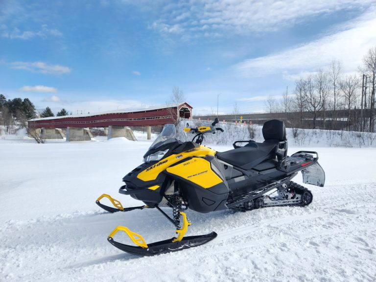 Essai Ski Doo Renegade Adrenaline 900 ACE Turbo R 2023 Passion