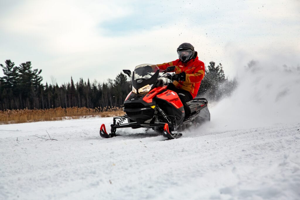 Ski Doo Renegade Enduro 900 ACE Turbo 2020 Essai