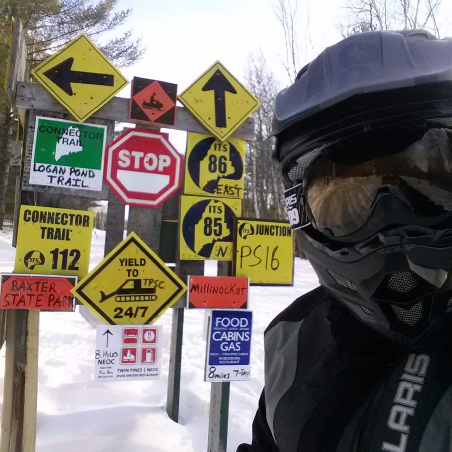 Exemple de signalisation de sentier au Maine